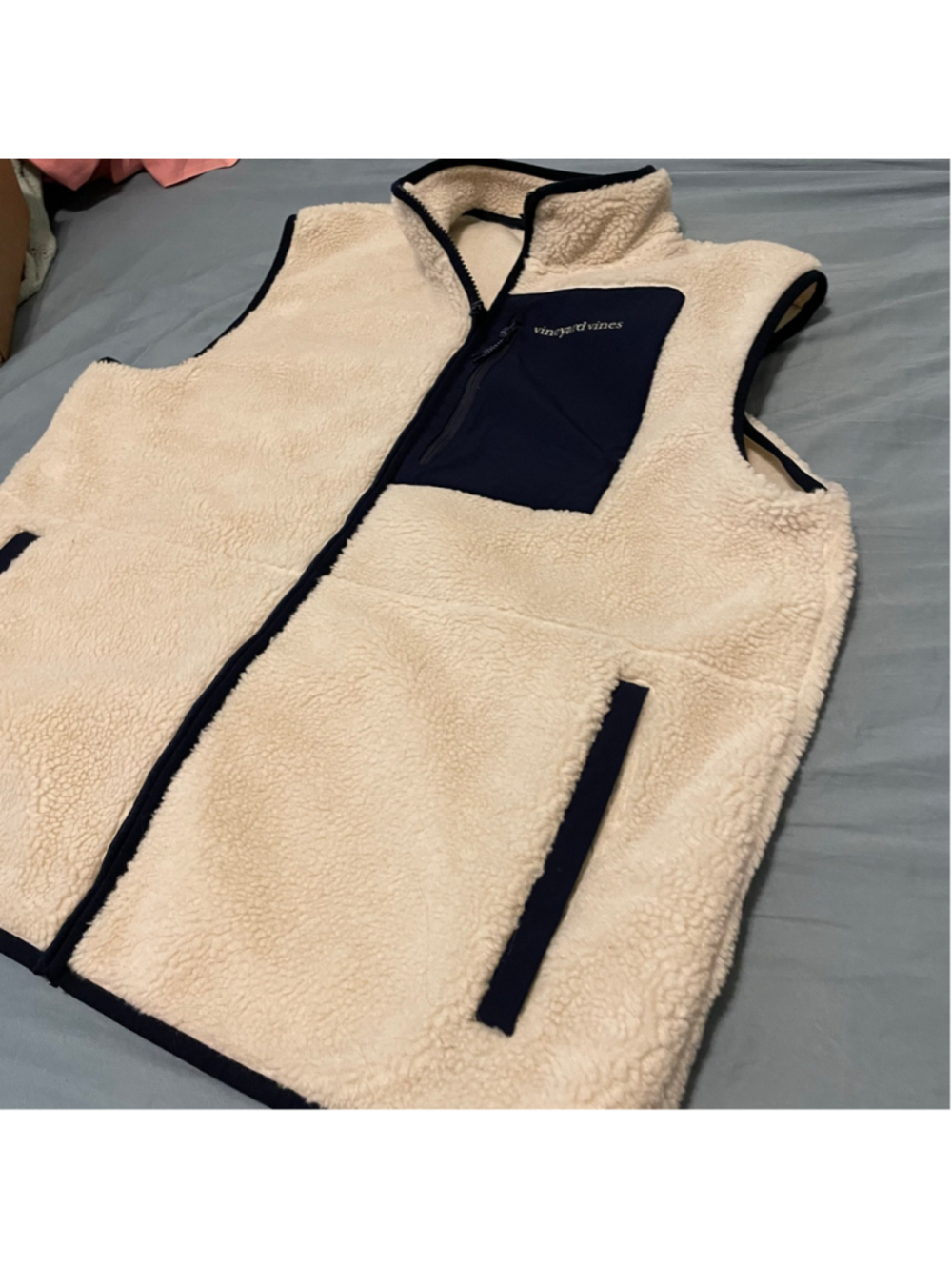 Men's Vineyard Vines Sherpa Fleece Vest XL Beige Navy Blue unisex utility - Picture 4 of 8